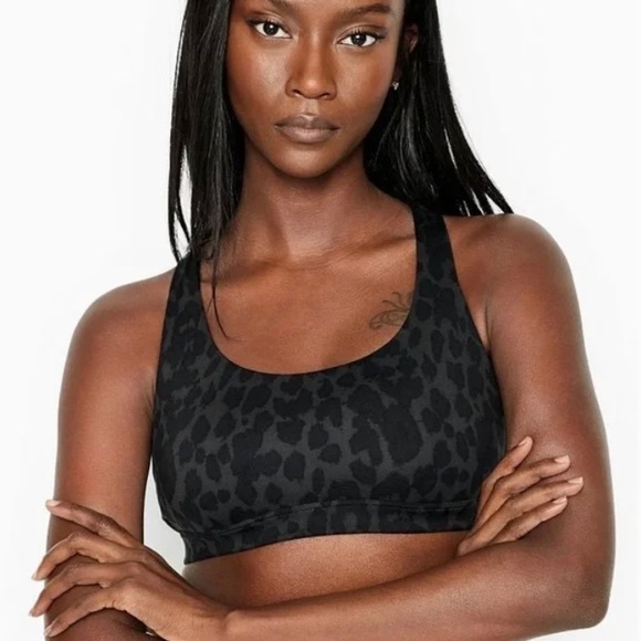 VS Matching Set - Essential Pocket Leggings and Strappy Bra - Animal Print - Picture 4 of 7